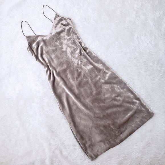H&M Dresses & Skirts - Crushed Velvet Midi Slip H&M Dress